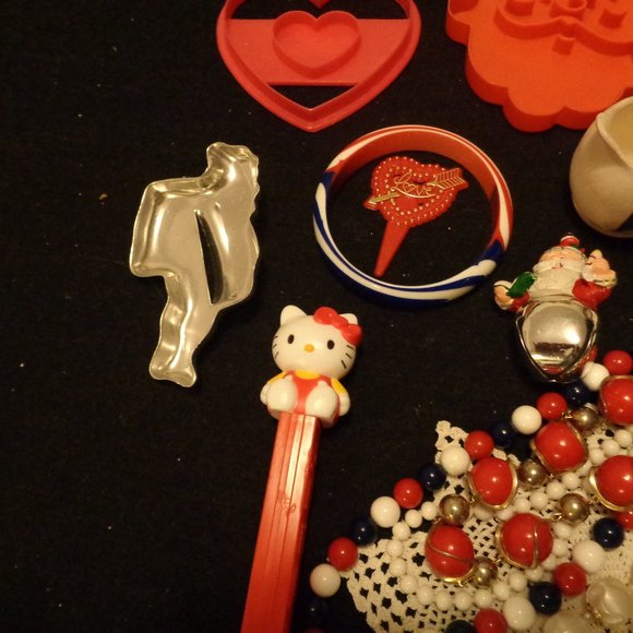 JEWELRY PARTS & PIECES PLUS OTHER GOODIES LOT - Picture 5 of 6